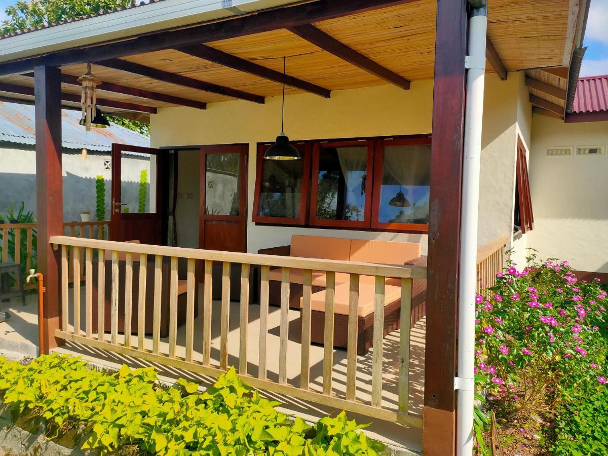 Ilasan Cottage. Tomohon Екстериор снимка