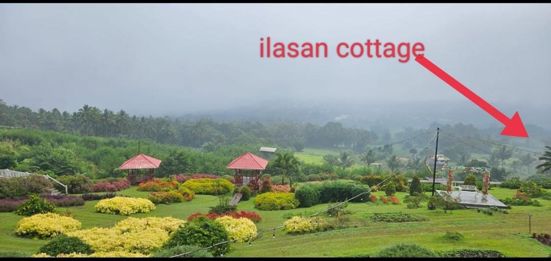 Ilasan Cottage. Tomohon Екстериор снимка